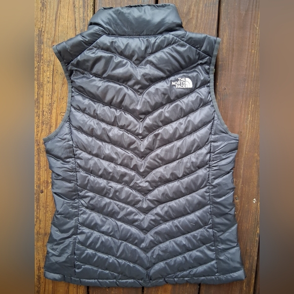 The North Face 550 Goose Down Vest - Picture 6 of 6